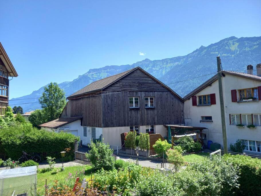New.. Matten Central Family Suite, Sleeps 4 Matten bei Interlaken Exteriör bild